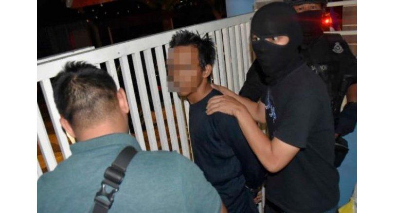10 arrested over terror links in Malaysia's seven-state swoop