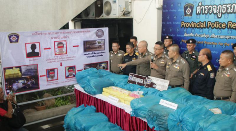 2 held for smuggling 8.84m meth pills for 2m baht