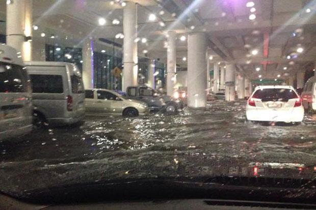 Bangkok battered by heavy rain