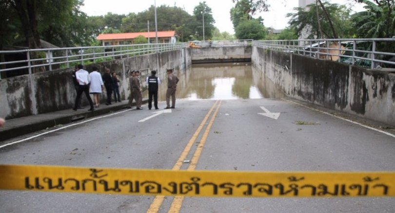 Bangkok woman drowns in flooded tunnel