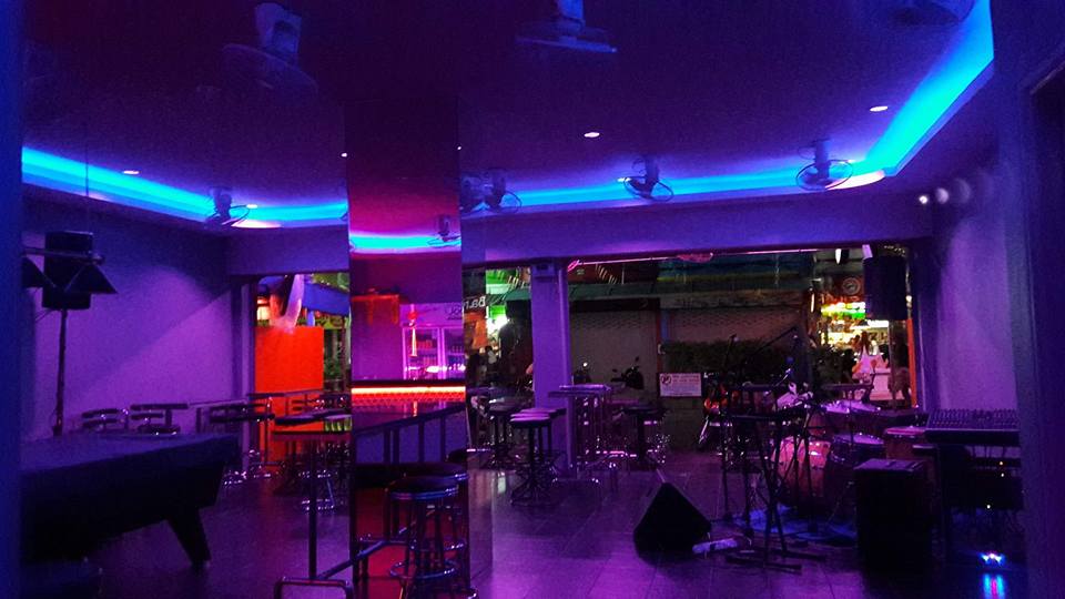 Boom bar Pattaya