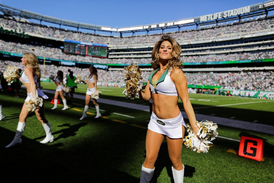 Cheerleaders’ lawyer meets NFL officials in bid to end ‘climate of sexual harassment’