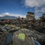 2000 dead, 5000 missing after Indonesia tsunami
