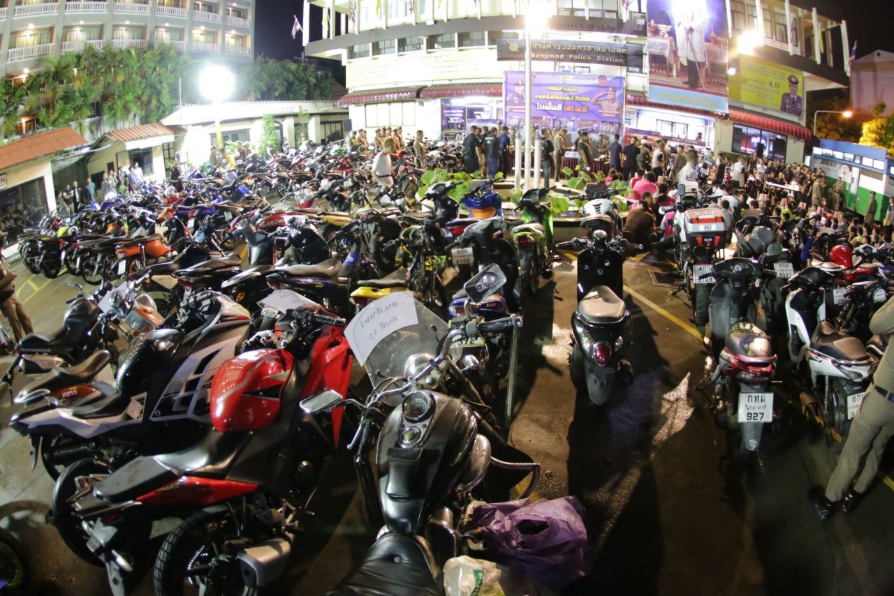 82 motorcyclists arrested in Bangkok in road racing clampdown