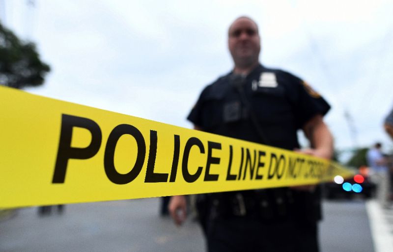 Five US police shot, one fatally: media