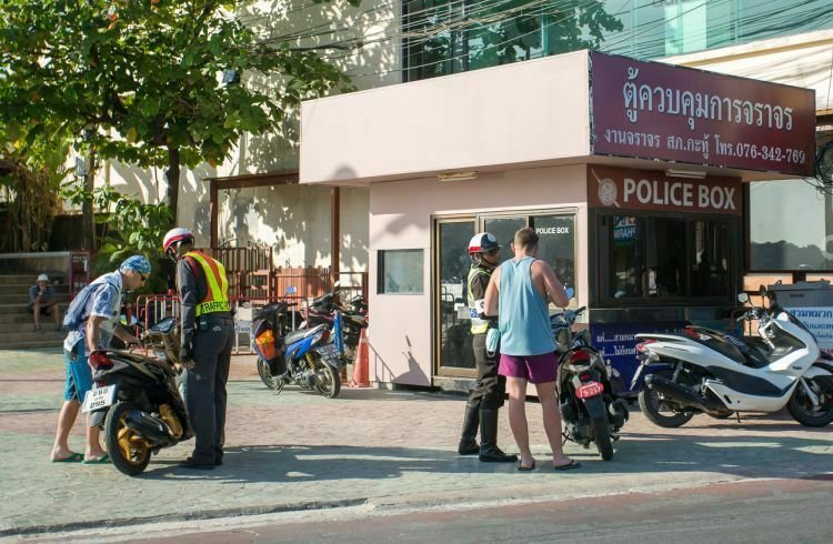 How to Deal With the Police in Thailand
