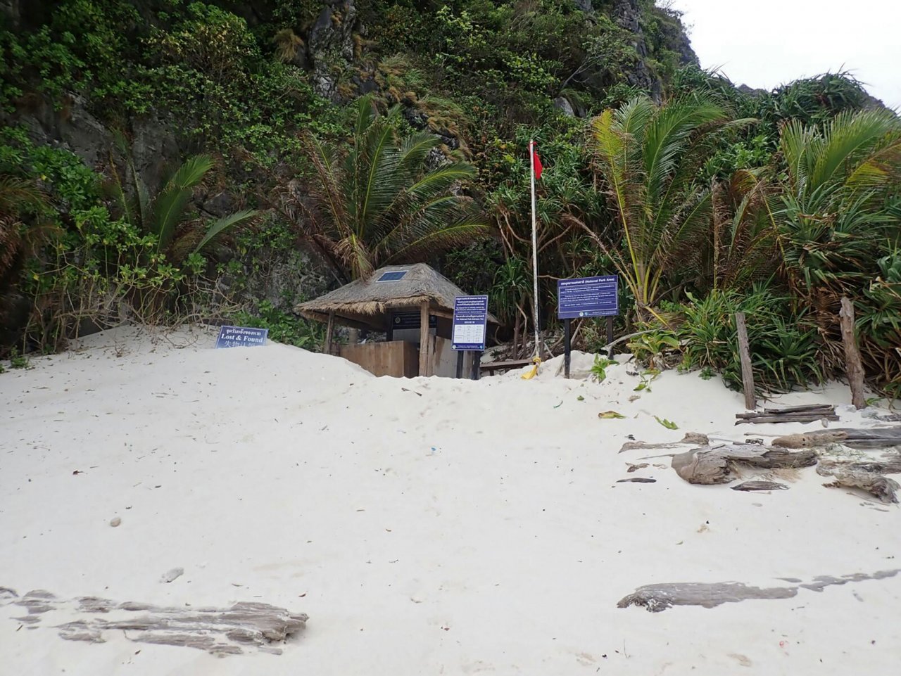 Krabi tourism operators appeal indefinite closure of Maya Bay