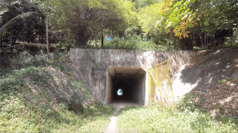 100 meter tunnel with the unknown owner – Koh Samui