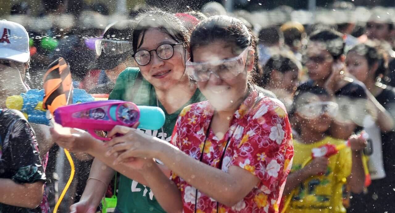 Cabinet approves extra Songkran holiday, making it five-day weekend