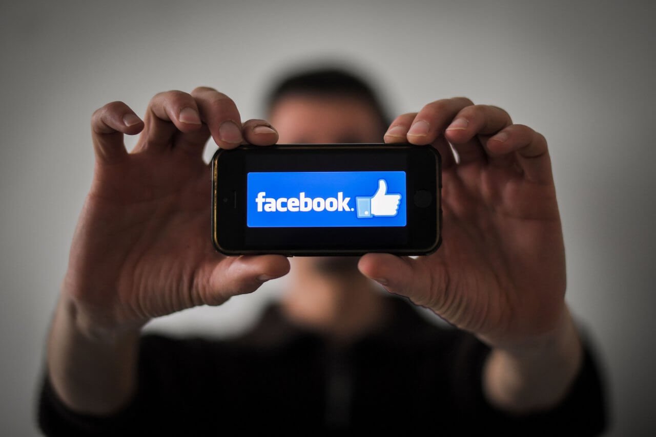 Facebook bans accounts tied to fake news group Saracen