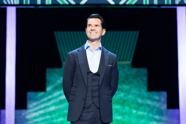 JIMMY CARR’S ‘WEIRD HONKING GOOSE’ LAUGHTER TO RETURN TO BANGKOK
