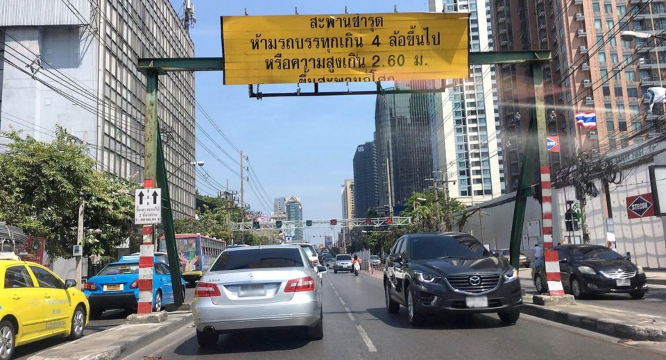 Bangkok overpass closed for six months