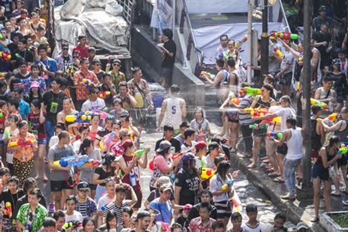 Khaosan Road skips Songkran this year to prepare for coronation