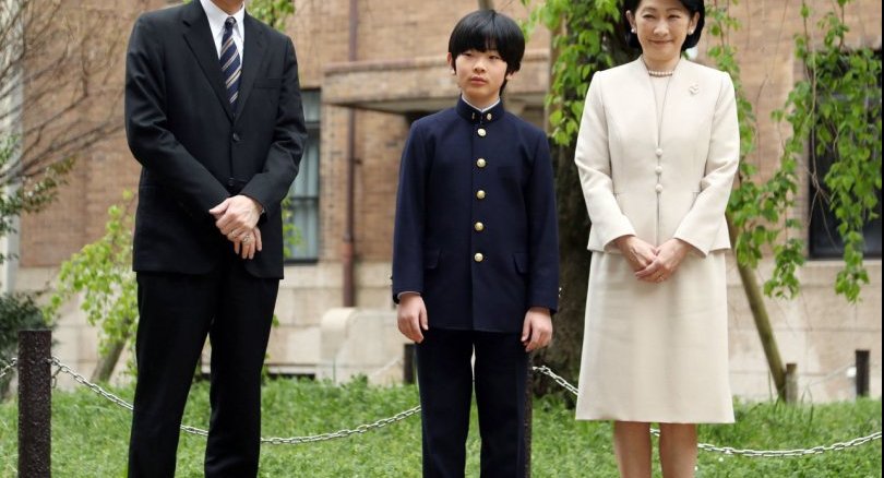 Knives found at Japanese prince's school desk