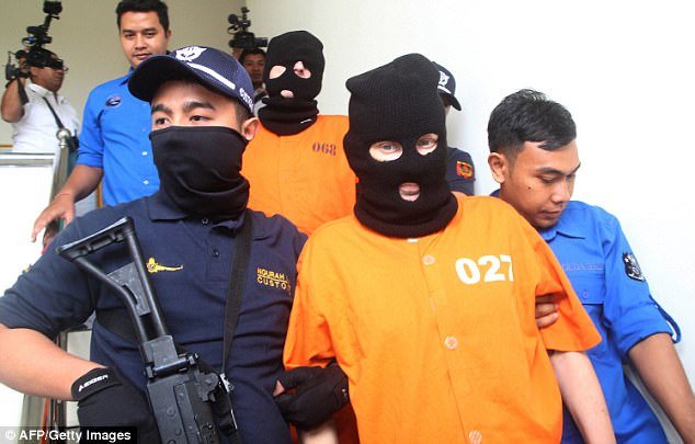 Briton & German arrested smuggling drugs from Thailand into Bali