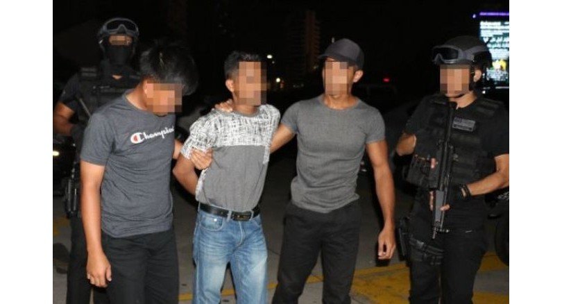 Malaysia foils IS-linked plot, seizes explosives