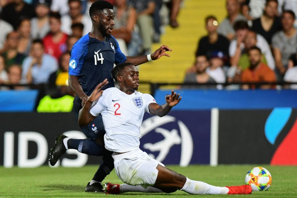 Manchester United complete £50 million move for Wan-Bissaka