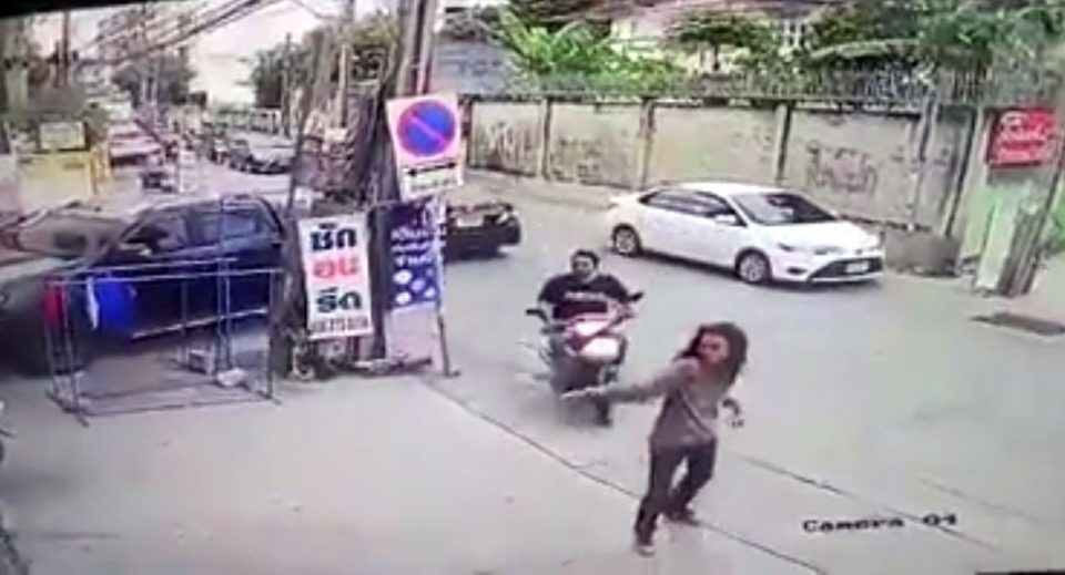 Police hunt Bang Na gang shooter