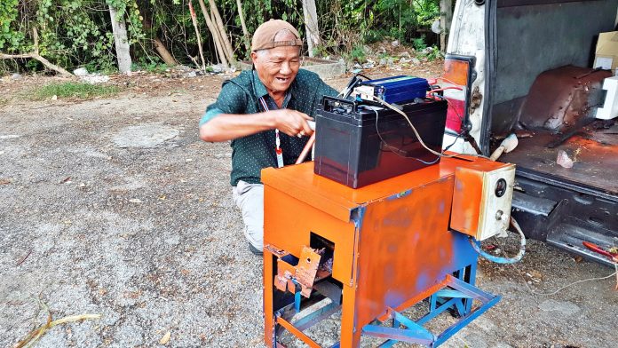Local 75 year old Thai man says he has built and invented his own generator that doesn’t use fuel