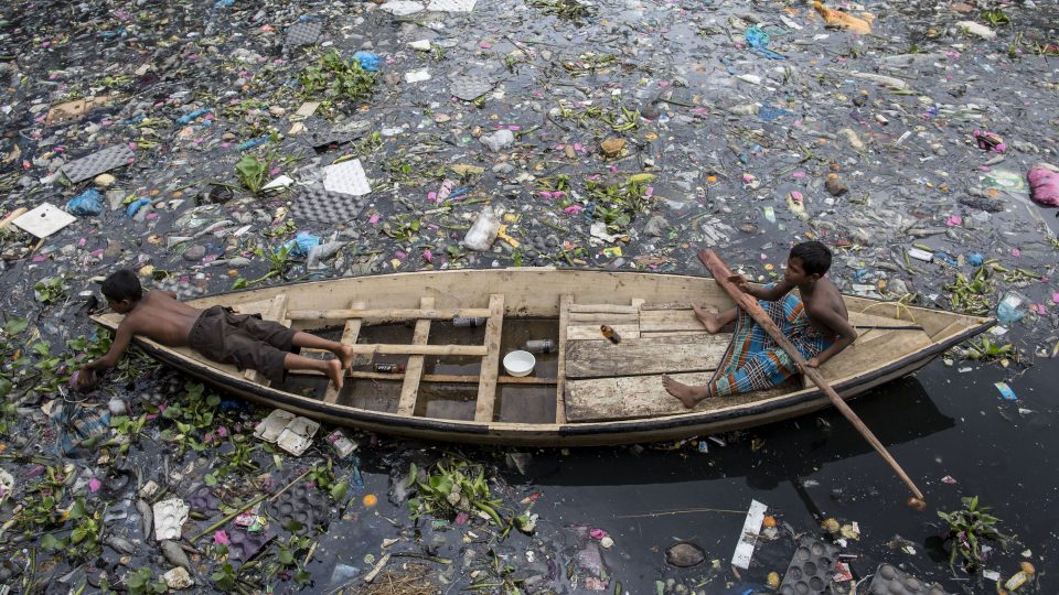 The HORRORS of plastic pollution in the Asian seas
