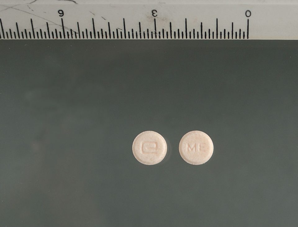 Drug bust in Sangkhla Buri district yields 100,000 meth-amphetamine pills