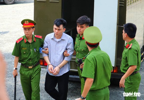 Death sentence for Vietnamese who CHOPPED UP girlfriend