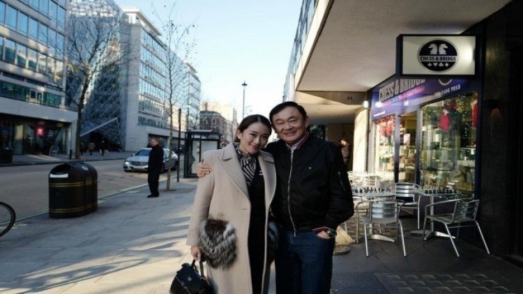 Thaksin reunites