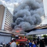 Bangkok houses destroyed in large fire
