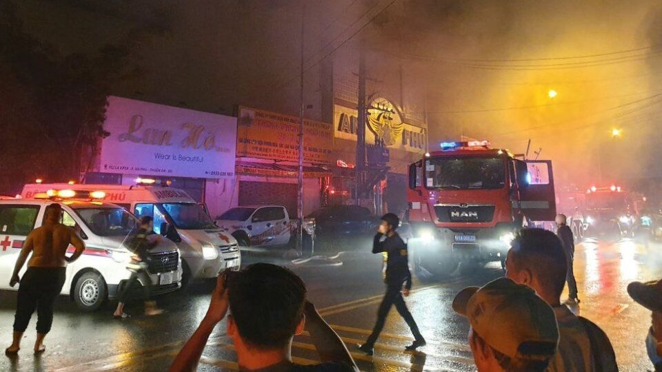 12 people dead in karaoke bar fire