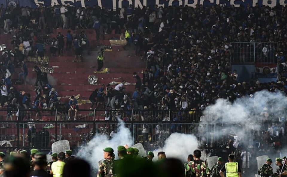 Indonesia to demolish football stadium