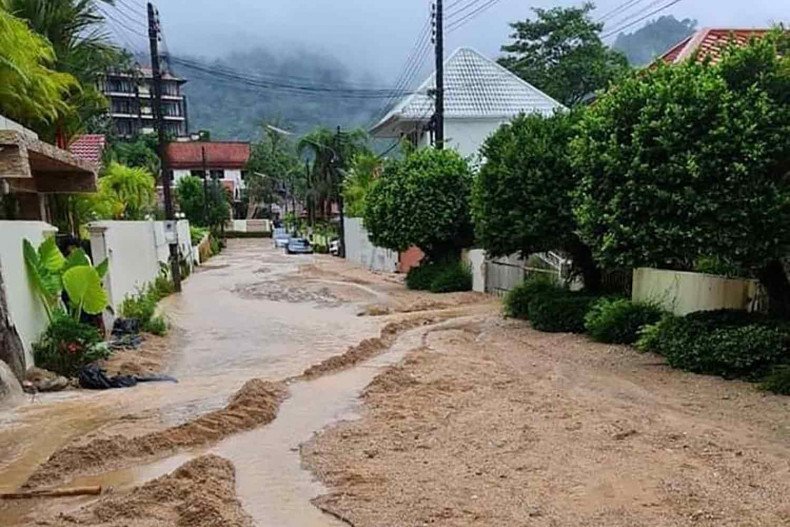 Phuket Flooding, mudslides and blackouts