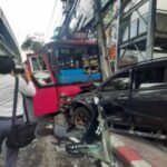Four vehicle city crash, Five injured