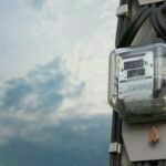 Service fees for household and small business electricity use to be cut