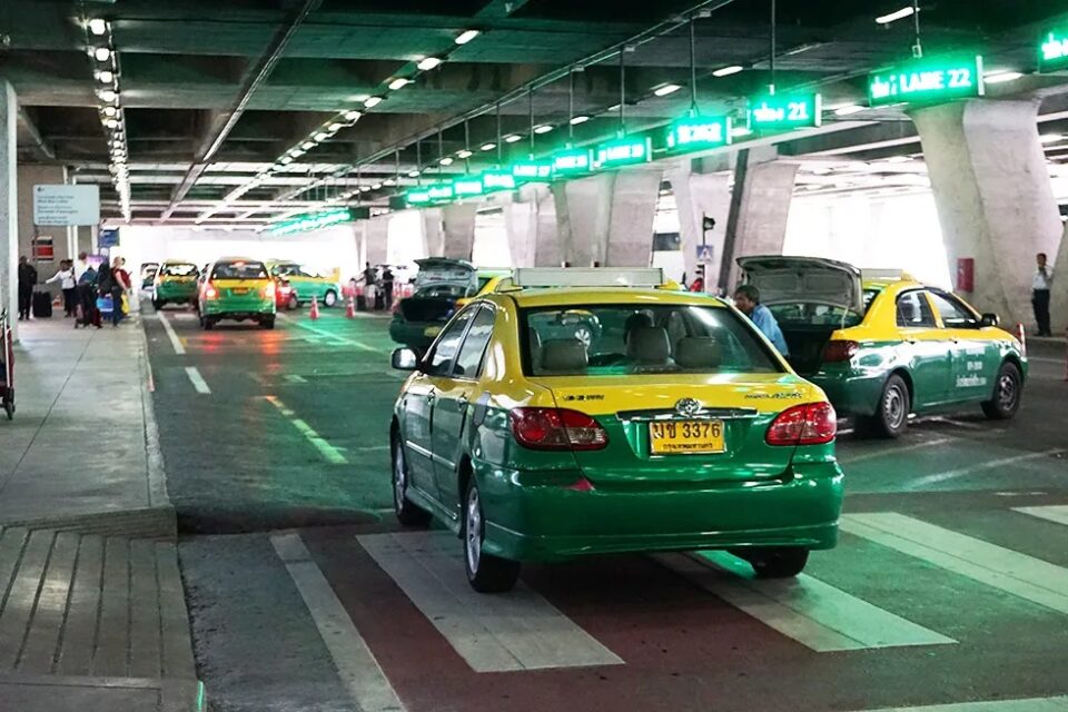 Shortage of Taxi Cabs at Suvarnabhumi