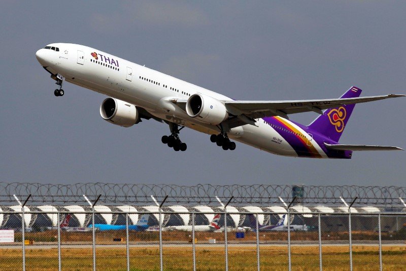 Thai Airways to keep some old planes