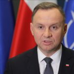 POLISH PRESIDENT OFFERS TANKS TO uKRAINE