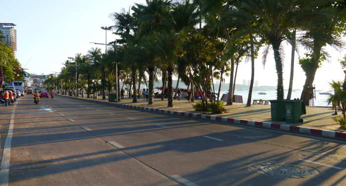 Not Easy to find parking near Pattaya Beach