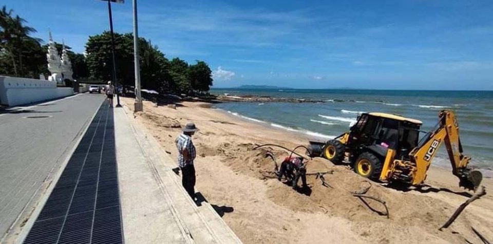 Koh Larn Businesses Hit Hard by Island-Wide Power Outage