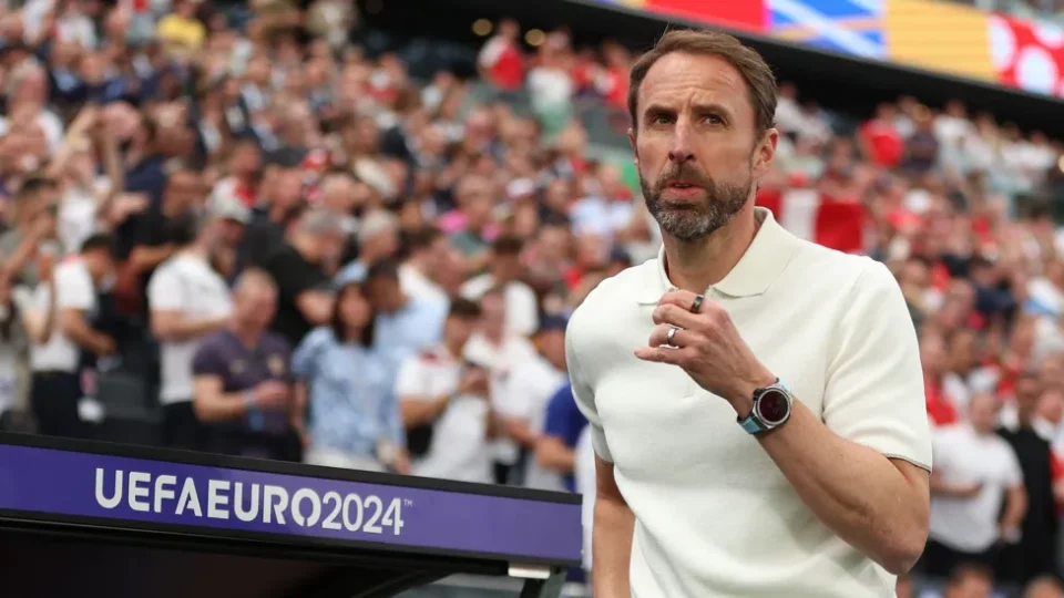 Rooney & Pundits Critique England's Performance at Euro 2024