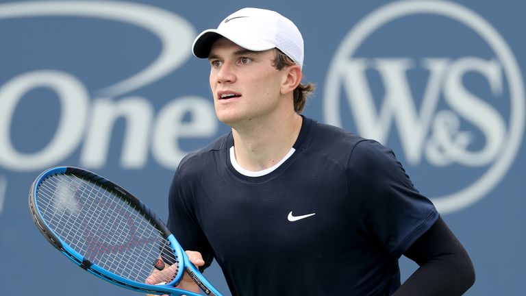 Jack Draper Upsets Stefanos Tsitsipas at Cincinnati Open