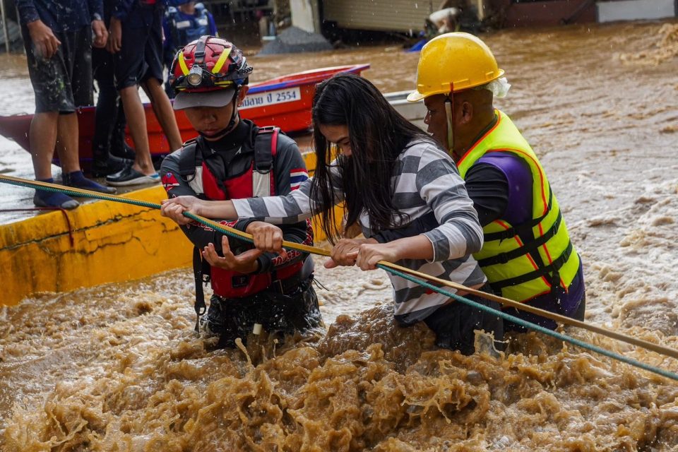 16 dead 27000 houses damaged by flooding