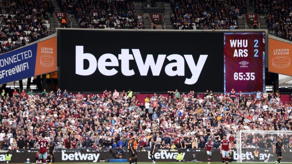 29,000 Gambling Ads During Premier League Opener, Study Reveals