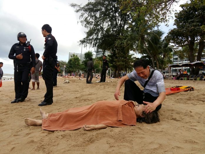 Chinese Tourist Drowns At Jomtien Beach Pattaya One News 