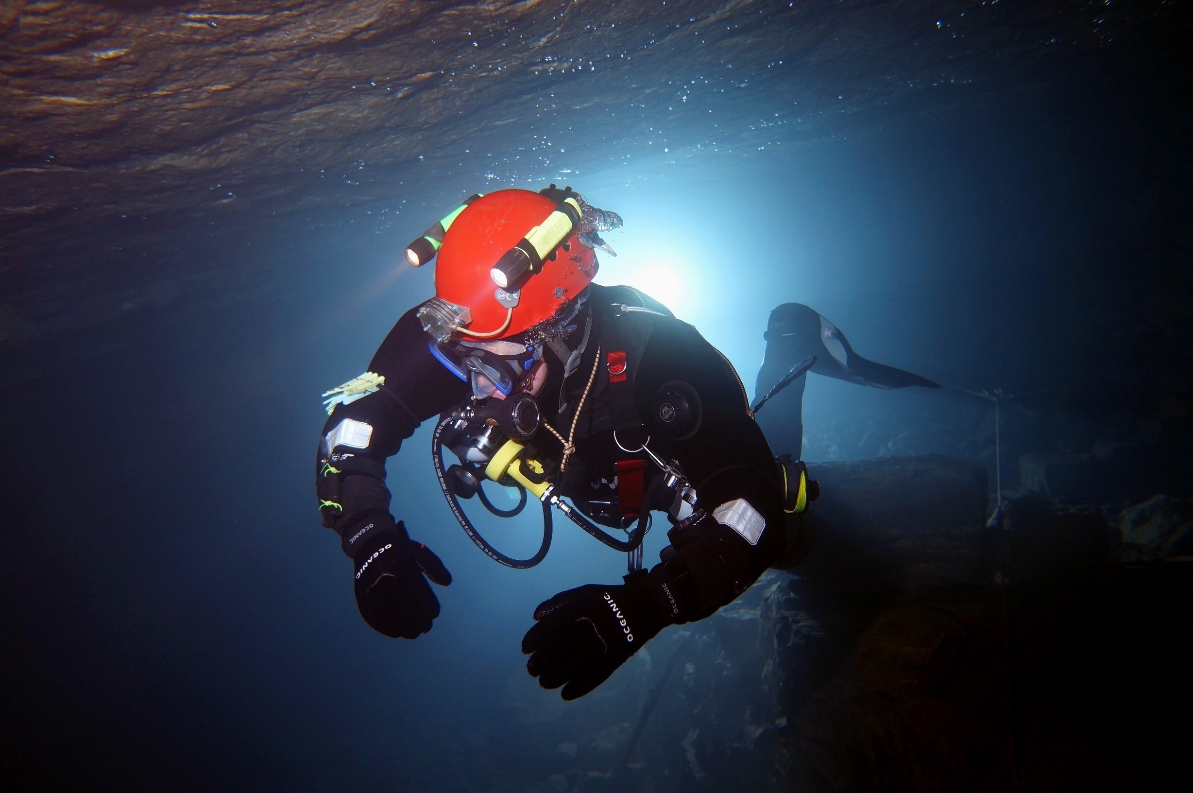 Breaking News: British cave divers also rescued four trapped Thai rescuers in Tham Luang Cave