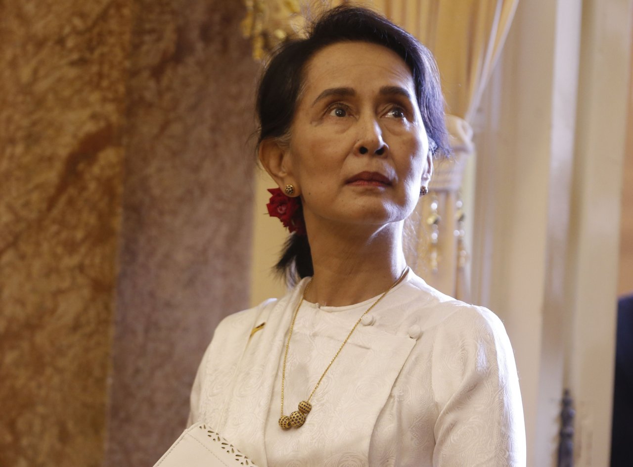 Canada strips Aung San Suu Kyi of honorary citizenship