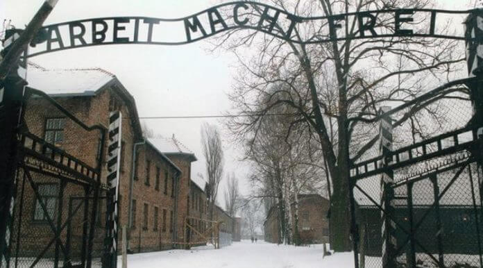 Auschwitz Survivor and the Soldier Who Rescued Her Celebrate Their 71st Valentine’s Day Together