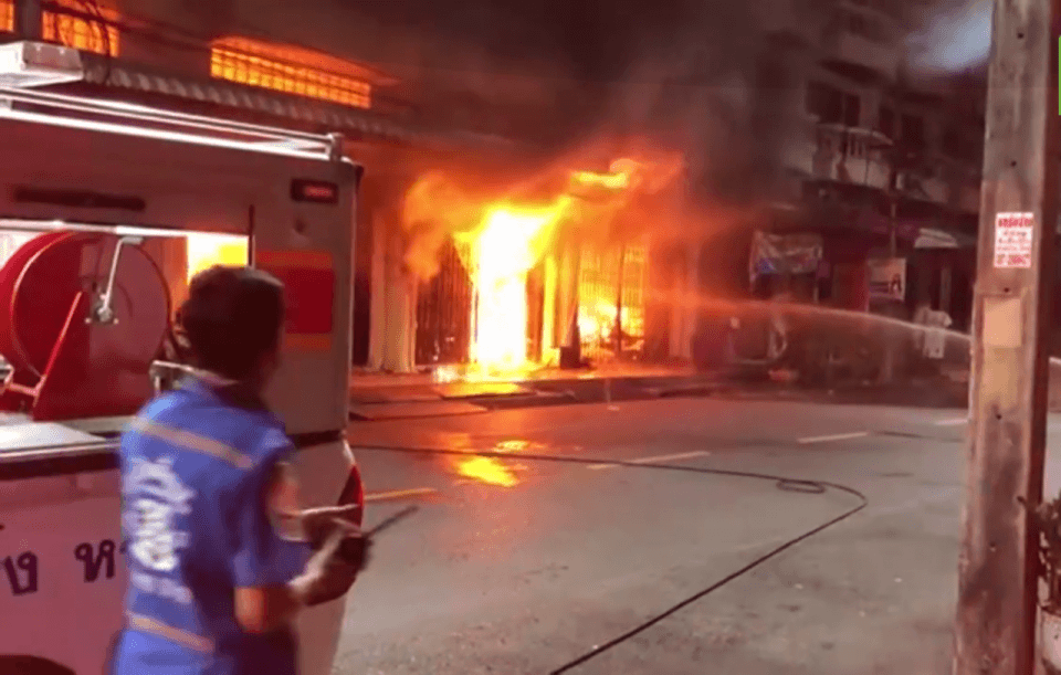 Fire damages Hat Yai bakery