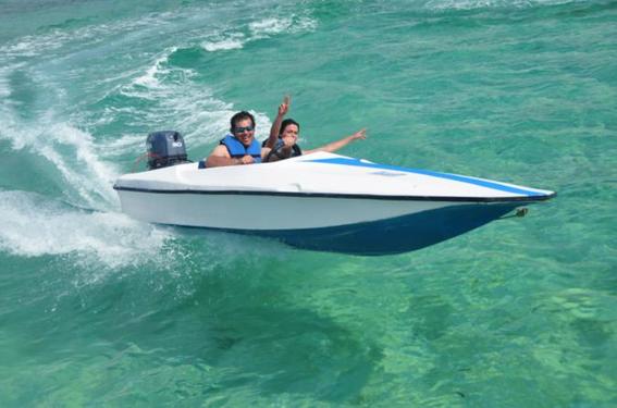 Speed boat operators, beach vendors, claim up to 80% less tourists vs. prior year for current holidays