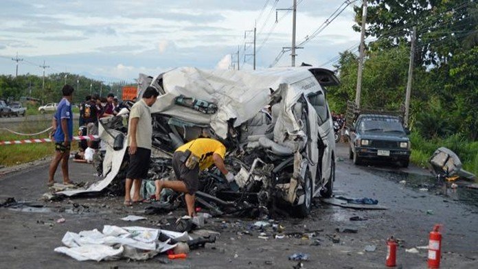 Van control measures following crash in Sa Kaeo