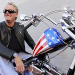 ‘Easy Rider’ star, 1960s swashbuckler Peter Fonda dies at 79
